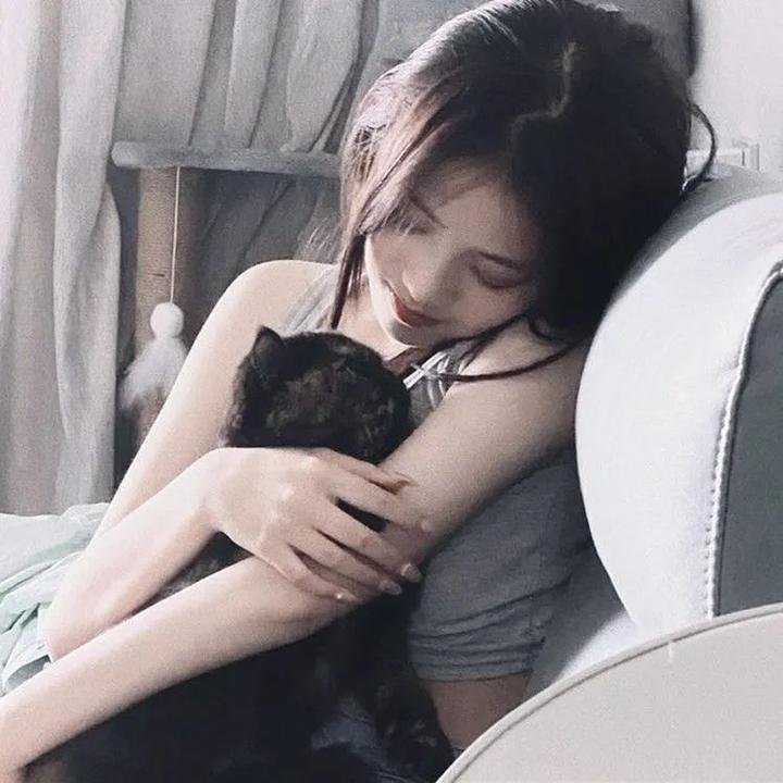 了不起的曹萱萱